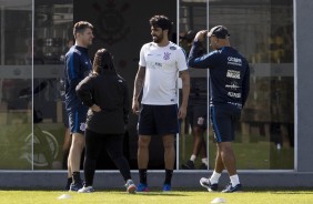 Aps meses fora por leso, Vilson volta a treinar com bola