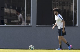 O zagueiro Vilson voltou a treinar com bola aps vrios meses afastado por conta de leso