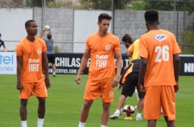 Jogadores do Atibaia antes da partida no CT Joaquim Grava