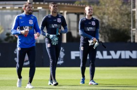 Foco nos goleiros do Corinthians durante o treino de hoje no CT