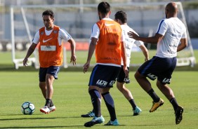 O meia Jadson durante o treino de reapresentao do Corinthians no CT