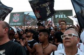 A torcida lotou a Arena Corinthians no último treino antes do clássico contra o São Paulo