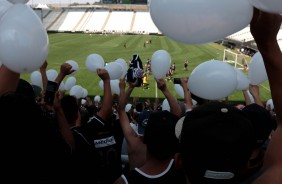 Muita gente incentivou o time no treino antes do clssico contra o So Paulo