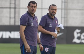 Carille comandou o treino de reapresentação do Corinthians após o empate no Majestoso de domingo