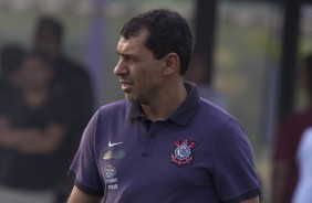 O tcnico treina o time para enfrentar o Cruzeiro, no final de semana