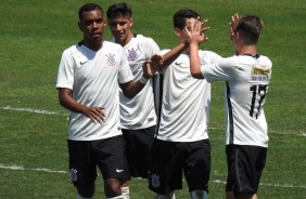 Sub-17 comemora a vitria sobre os visitantes