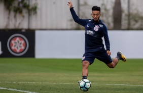 Clayson treina no CT para encarar o Cruzeiro, no Mineiro