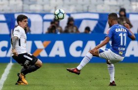 Fagner fez uma partida mediana diante o Cruzeiro no Mineirão