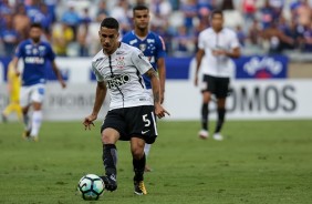 Gabriel muito bem na marcação diante o Cruzeiro