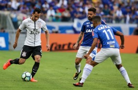 Rodriguinho entrou como titular, mas foi substituído no segundo tempo contra o Cruzeiro