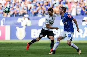 Romero, sempre verstil, foi titular do comeo ao fim contra o Cruzeiro