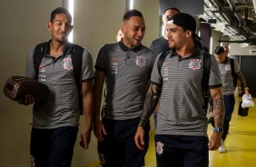 Léo Príncipe, Maycon e Fagner chegando ao Mineirão para o duelo contra o Cruzeiro