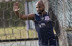 O treino foi marcado por um coletivo em campo reduzido