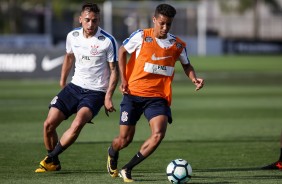 Pedrinho e Maicon no treino desta tarde no CT