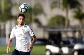 Pedro Henrique no treino do Corinthians