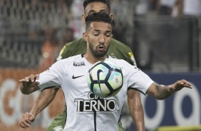 Ele anotou dois, dos trs gols do Corinthians na noite de quarta-feira contra o Coritiba