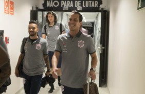 Clayson e Rodriguinho chegam  Arena para o duelo contra o Coritiba