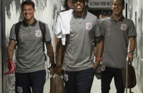 Giovanni Augusto, Moiss e Rodriguinho chegando  Arena para o jogo contra o Coritiba