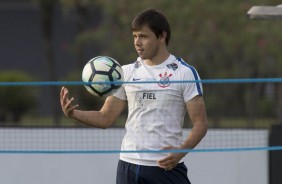 O atacante Angel Romero no treino desta terça-feira no CT Joaquim Grava