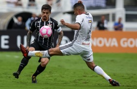 Fagner em ao na partida contra a Ponte Preta em Campinas