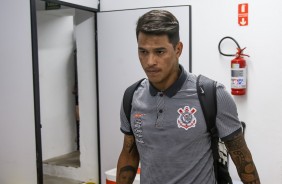 Giovanni Augusto no vestirio antes da partida contra a Ponte Preta