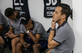 Rodriguinho pensativo antes da partida contra a Ponte