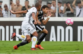 Romero em ao na partida contra a Ponte Preta