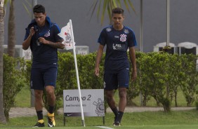 Enquanto os reservas treinavam, os jogadores titulares permaneceram na academia do CT