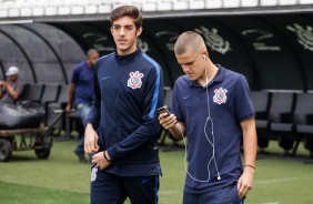 Jogadores da equipe sub-17 na chegada para a partida contra o Vitória