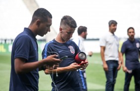 Jogadores da equipe sub-17 na chegada para a partida contra o Vitria