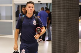 Jogadores da equipe sub-17 na chegada para a partida contra o Vitria