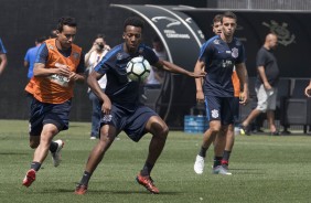 Moiss no treinamento do Corinthians na Arena, para mais de 32 mil torcedores