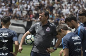 O treinador conduziu o treino histórico na manhã deste sábado na Arena Corinthians