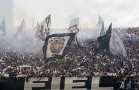 Os torcedores fizeram uma festa histrica no treino deste sbado na Arena Corinthians