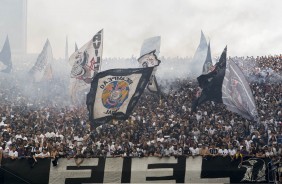 Os torcedores fizeram uma festa histórica no treino deste sábado na Arena Corinthians