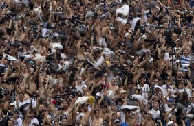 Os torcedores fizeram uma linda na festa no treino desta manh na Arena Corinthians