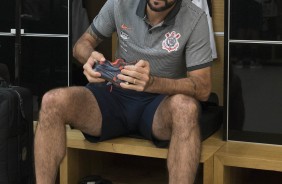 Olha ele a! Danilo no vestirio da Arena Corinthians antes do drbi conta o Palmeiras