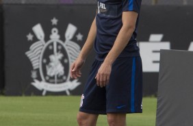 Rodriguinho sorrindo durante treino