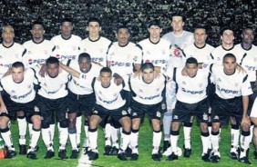 Foto do elenco campeo da Copa do Brasil 2002
