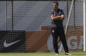 Carille durante treino no CT Joaquim Grava