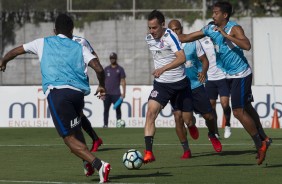 Jogadores do Corinthians se preparam para encarar o Fluminense