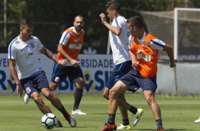 Jogadores dp Corinthians no treino desta segunda-feira j com foco no Fluminense