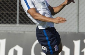 Zagueiro Pablo durante treino no CT Joaquim Grava