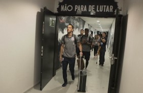 Jogadores chegando à Arena Corinthians para duelo que pode valer o título contra o Fluminense