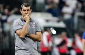 O técnico Fábio Carille durante a partida contra o Fluminense
