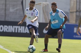 Clayson e Leo Prncipe no treino desta quarta-feira no CT Joaquim Grava