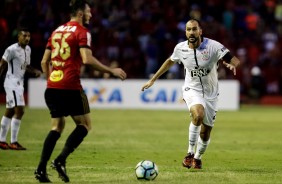 Danilo entrou no segundo tempo contra o Sport, na Ilha do Retiro