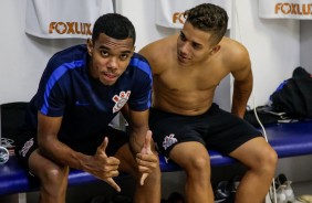 Lucas Pires e Renan antes do jogo contra o Sport, pela Copinha