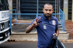 Tcnico Coelho chegando ao estdio para o duelo contra o Sport, pela Copinha 2018