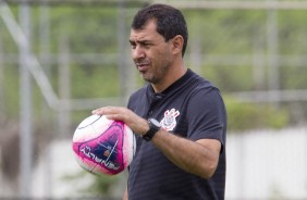 Fbio Carille comandou o primeiro treino do Corinthians aps volta da Florida Cup